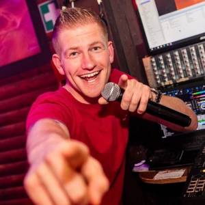 Feest DJ Houtum boeken