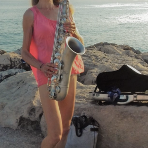 Sax Naomi